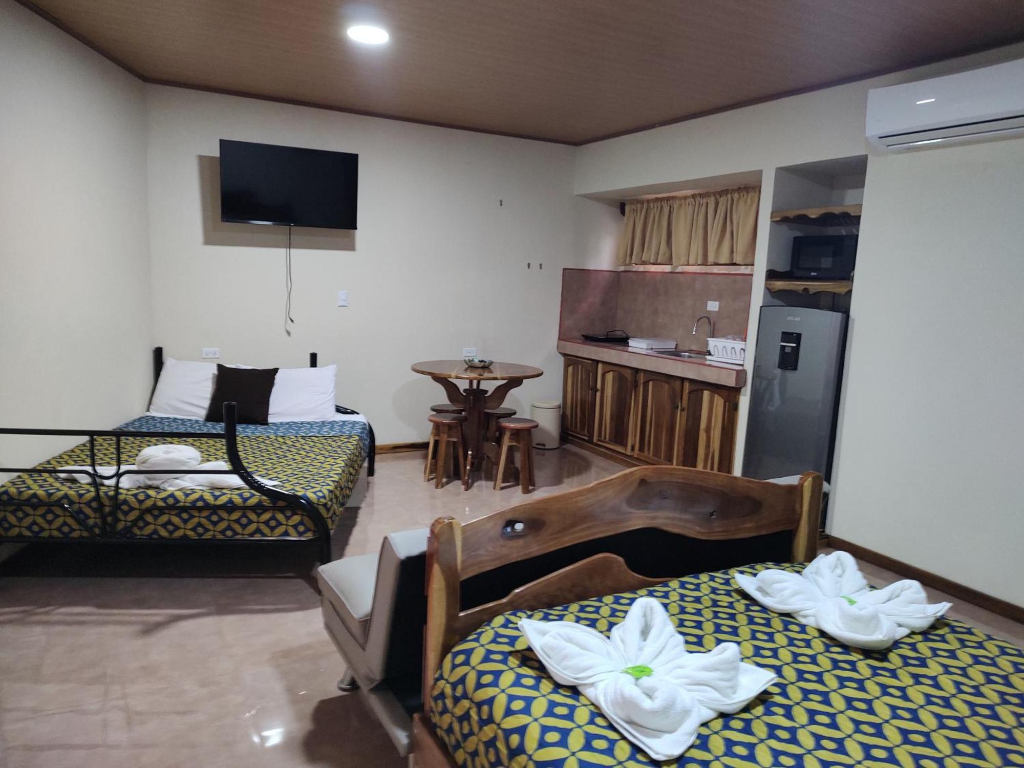 Cool Waters Jungle Villas Увіта Екстер'єр фото