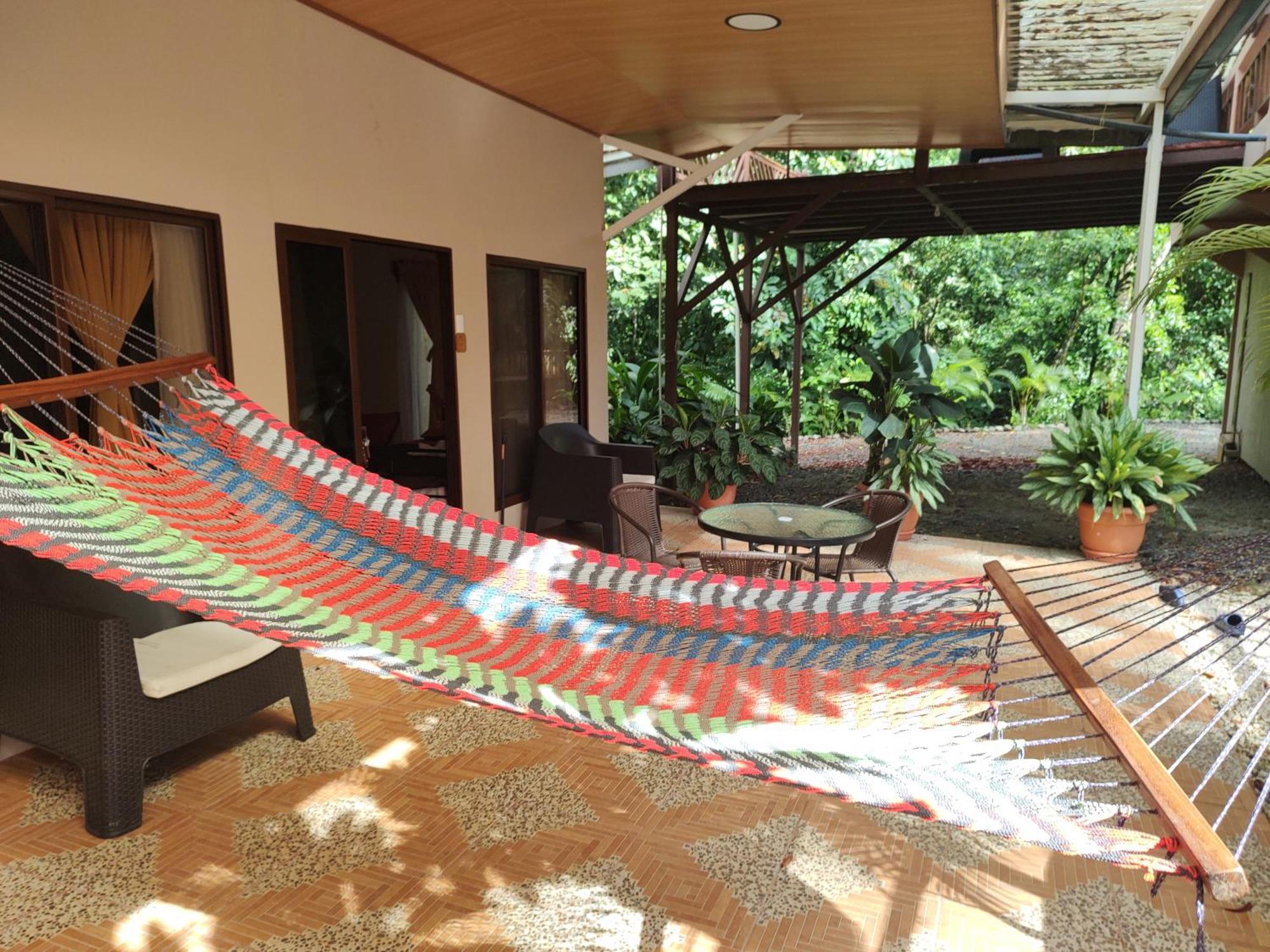 Cool Waters Jungle Villas Увіта Екстер'єр фото