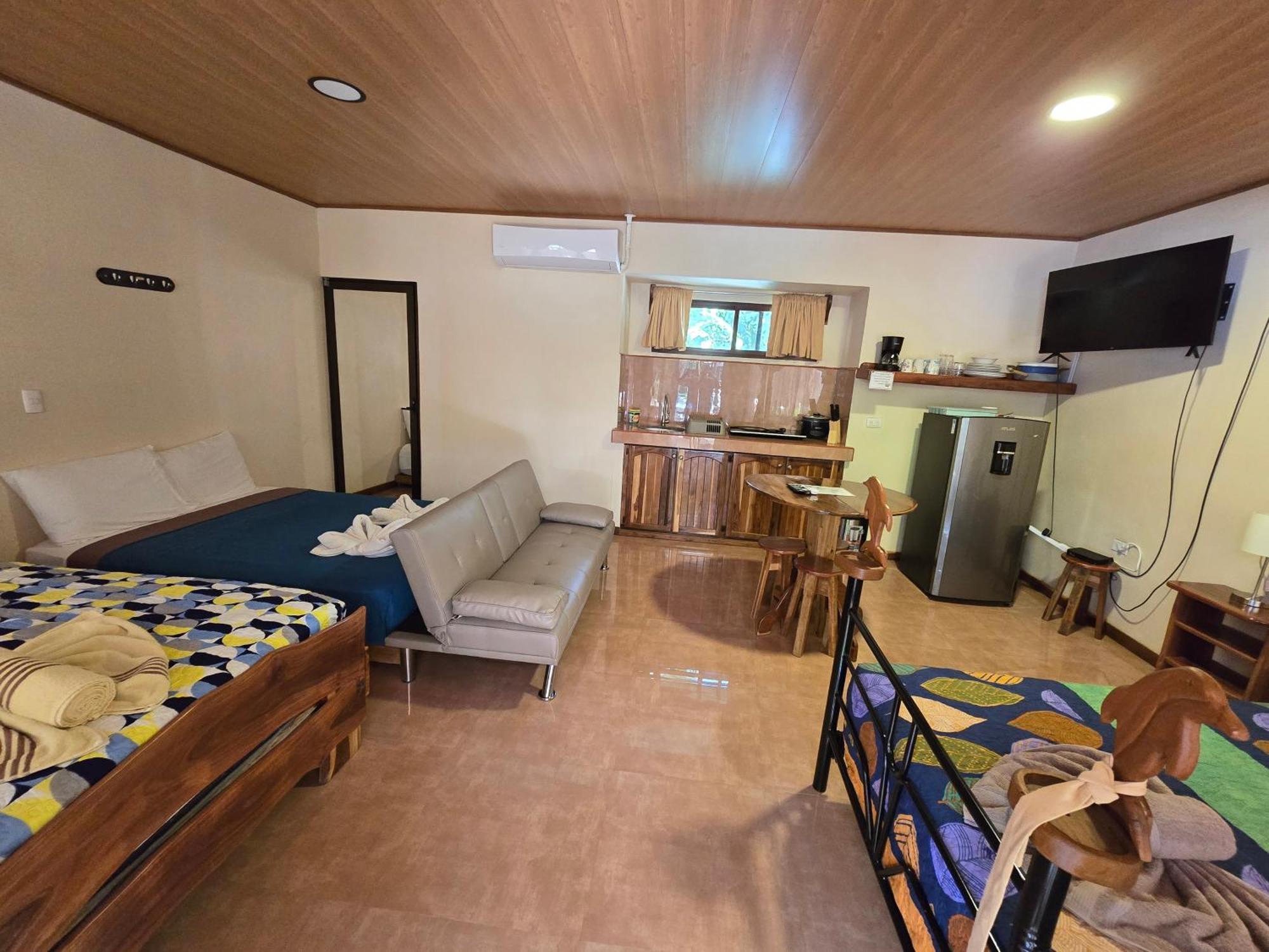Cool Waters Jungle Villas Увіта Екстер'єр фото