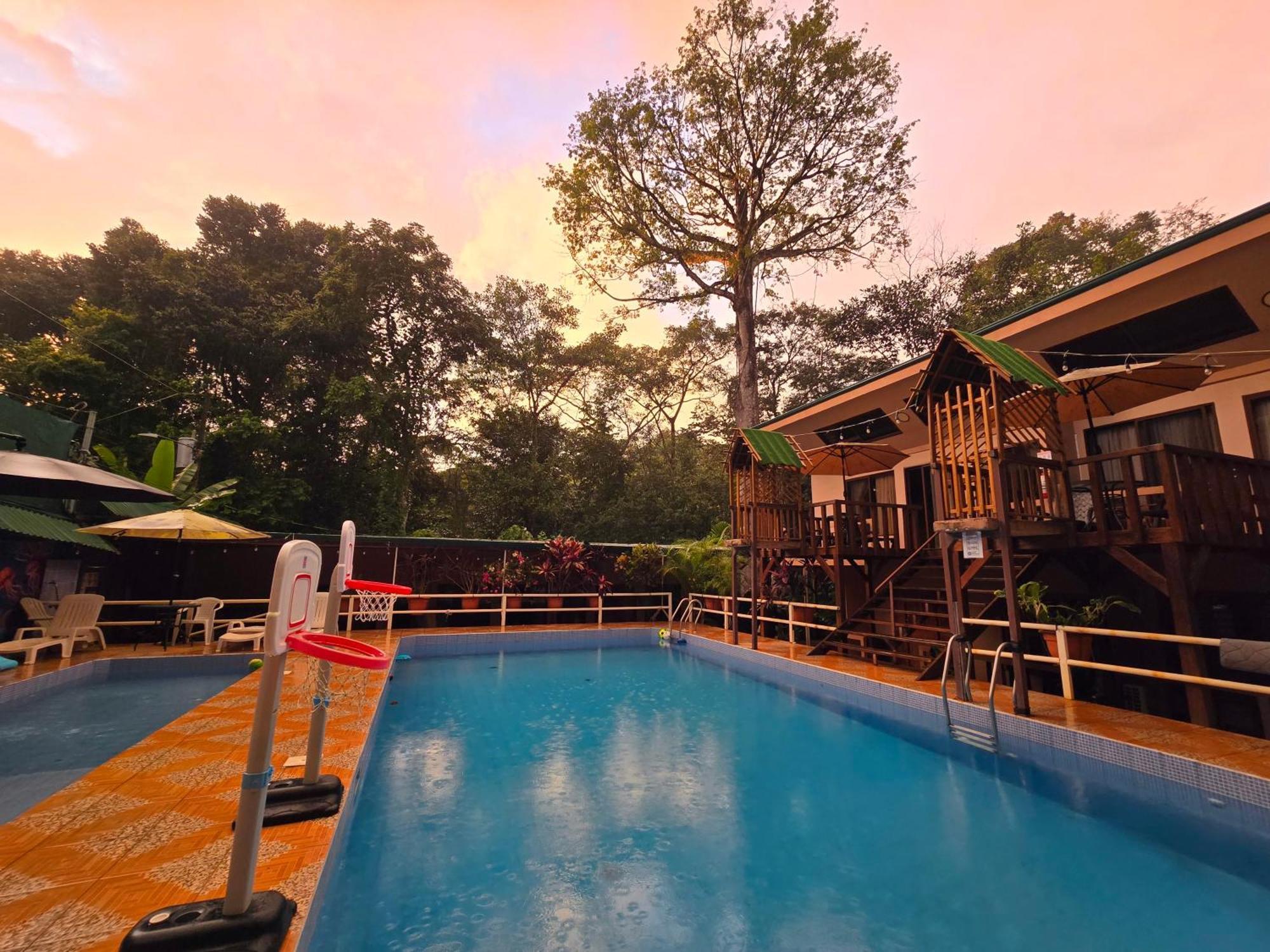 Cool Waters Jungle Villas Увіта Екстер'єр фото